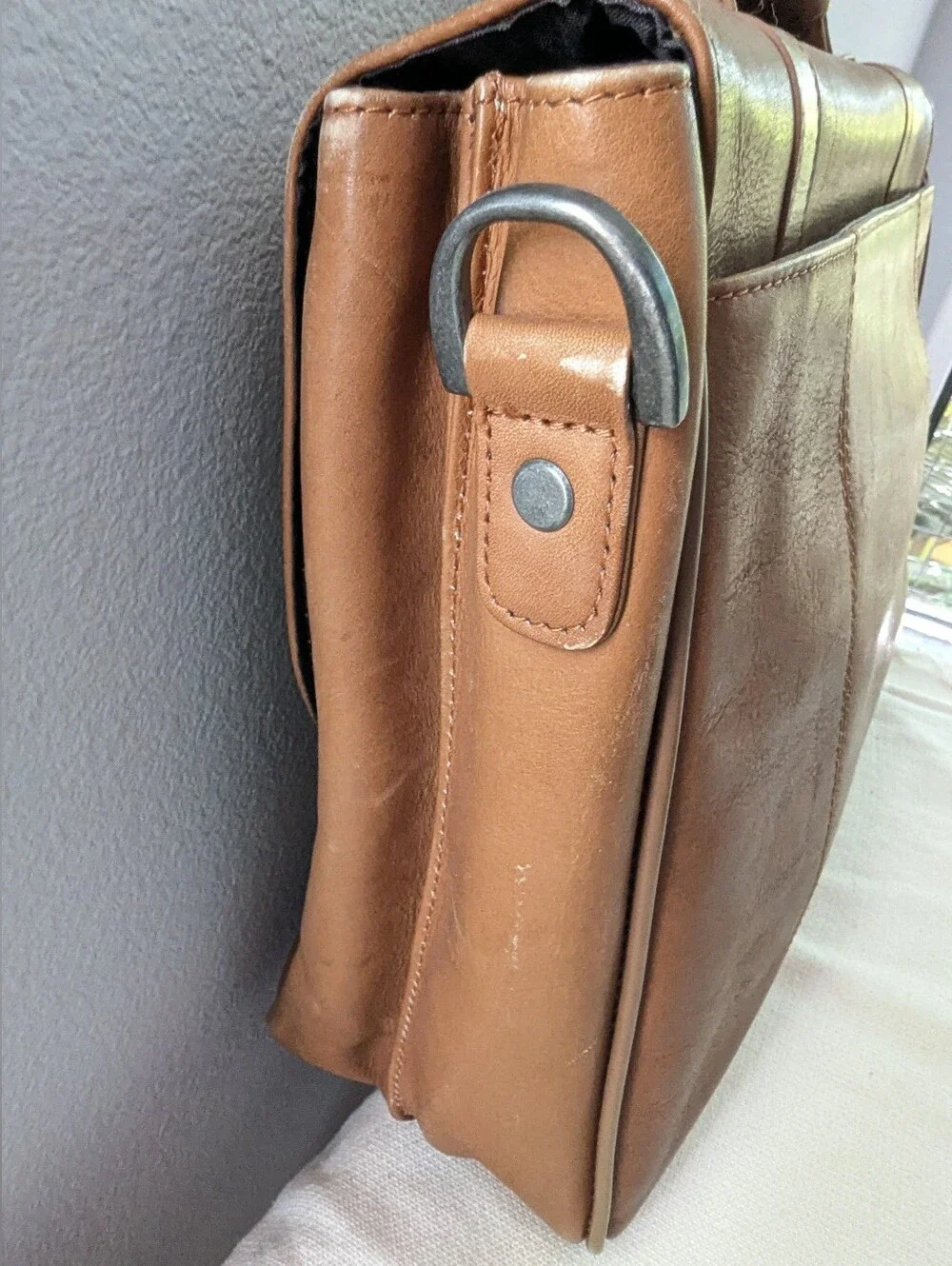 Heritage Colombian Genuine Leather 16
